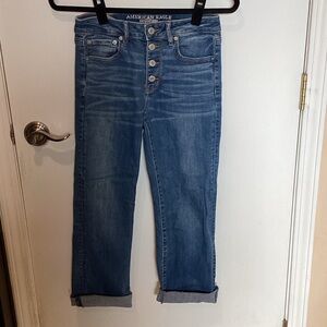 American Eagle Outfitters Women's Light Blue Cropped Jeans